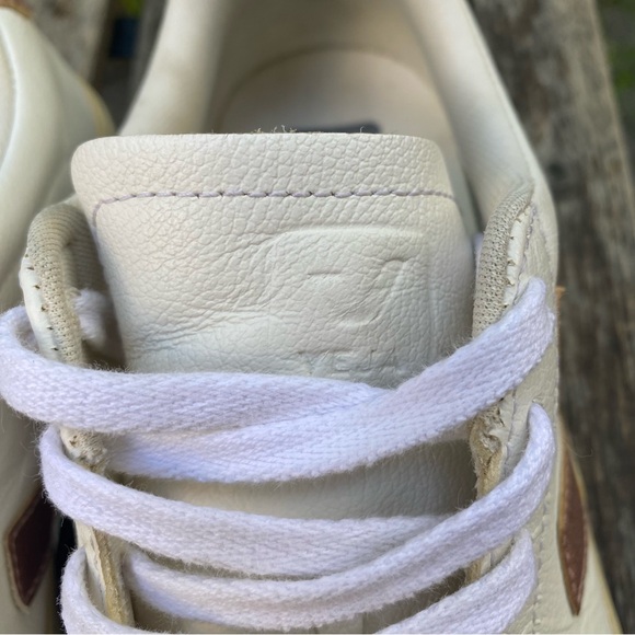 Veja Campo ChromeFree Sneakers Women's Size 10 White Pink Athletic Leather Shoes - Picture 12 of 14